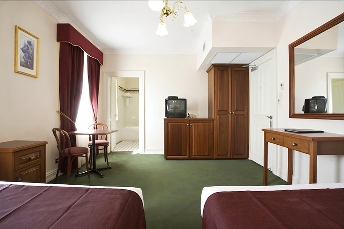 Imagen de la habitación del Hotel Palais Royale. Foto 4