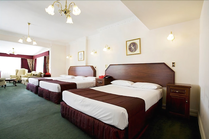 Imagen de la habitación del Hotel Palais Royale. Foto 11