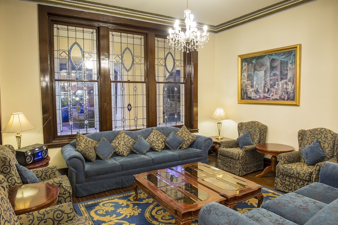 Imagen de los interiores del Hotel Palais Royale. Foto 18