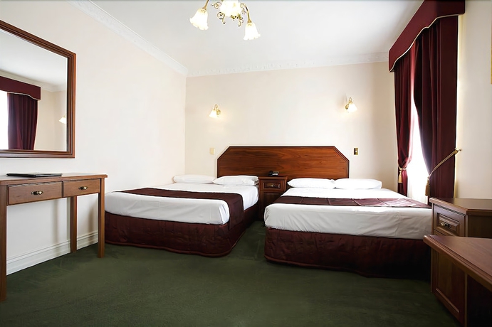 Imagen de la habitación del Hotel Palais Royale. Foto 15