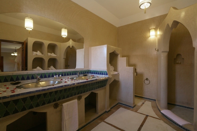 Imagen de la habitación del Hotel Palais Tinmel. Foto 9