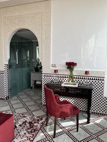 Imagen de la habitación del Hotel Palais de F&egrave;s Suites and Spa. Foto 1