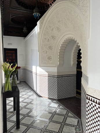 Imagen de los interiores del Hotel Palais de F&egrave;s Suites and Spa. Foto 18