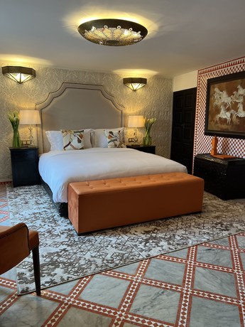 Imagen de la habitación del Hotel Palais de F&egrave;s Suites and Spa. Foto 8