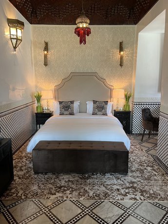 Imagen de la habitación del Hotel Palais de F&egrave;s Suites and Spa. Foto 10