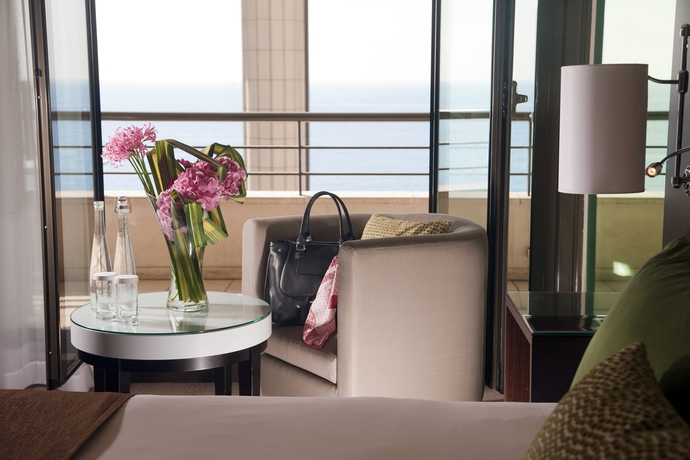 Imagen de la habitación del Hotel Palais de la M&eacute;diterran&eacute;e In The Unbound Collection By Hyatt. Foto 12