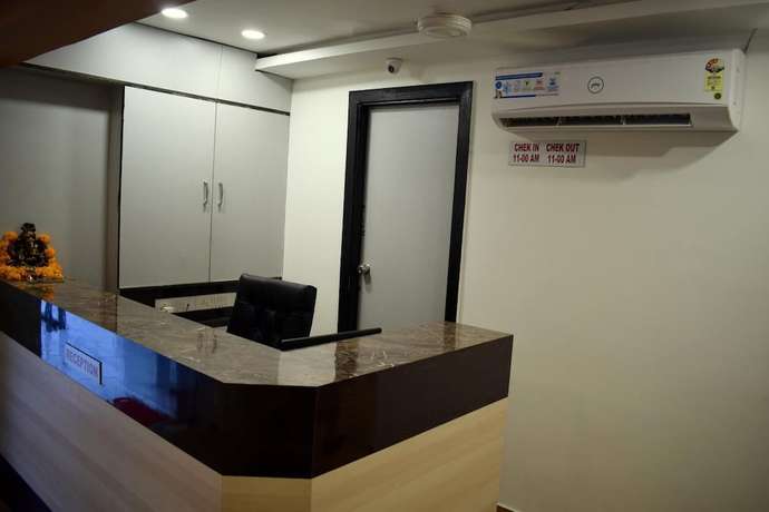 Imagen de los interiores del Hotel Palak Palace. Foto 19