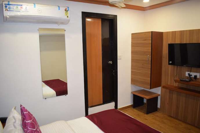 Imagen de la habitación del Hotel Palak Palace. Foto 8