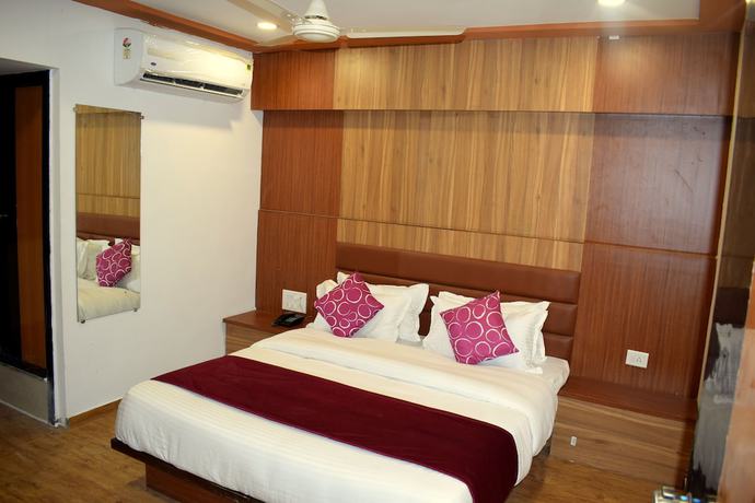Imagen de la habitación del Hotel Palak Palace. Foto 17