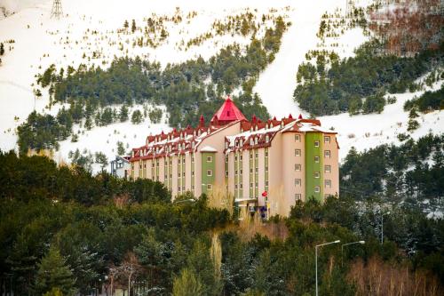Imagen general del Hotel Palan Ski & Convention Resort. Foto 4