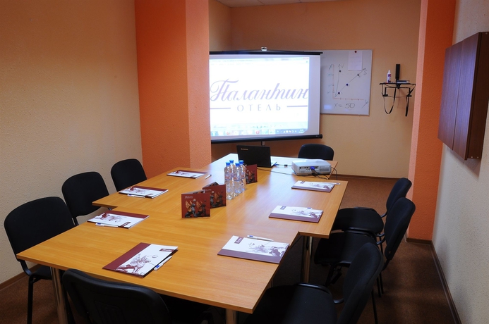 Imagen de los interiores del Hotel Palantin. Foto 14