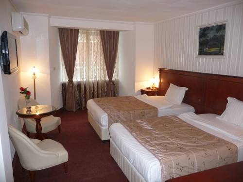 Imagen general del Hotel Palas, Kazanlak. Foto 1