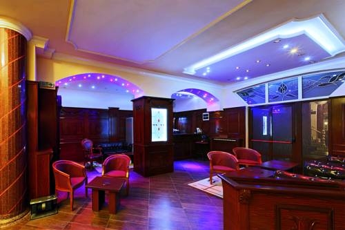 Imagen general del Hotel Palas, Kazanlak. Foto 23