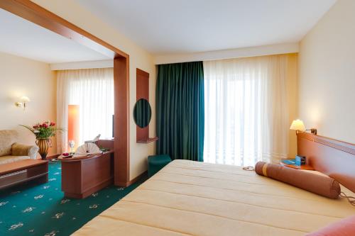 Imagen general del Hotel Palas, MAMAIA. Foto 10