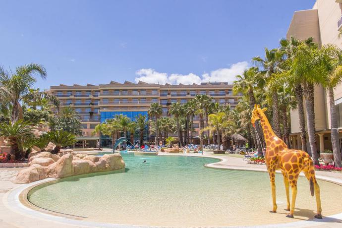 Imagen de la piscina del Hotel Palas Pineda. Foto 19