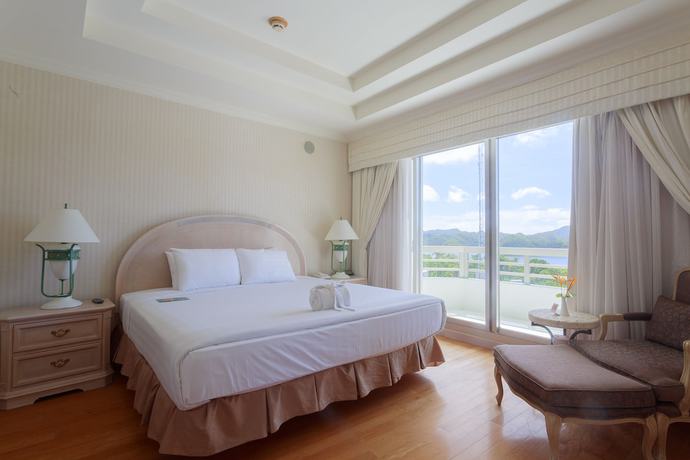 Imagen de la habitación del Hotel Palasia Palau. Foto 12