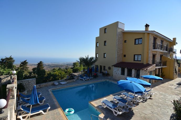Imagen de la piscina del Hotel Palates Village. Foto 18