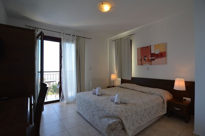 Imagen de la habitación del Hotel Palates Village. Foto 12