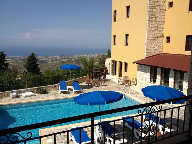 Imagen de la piscina del Hotel Palates Village. Foto 20