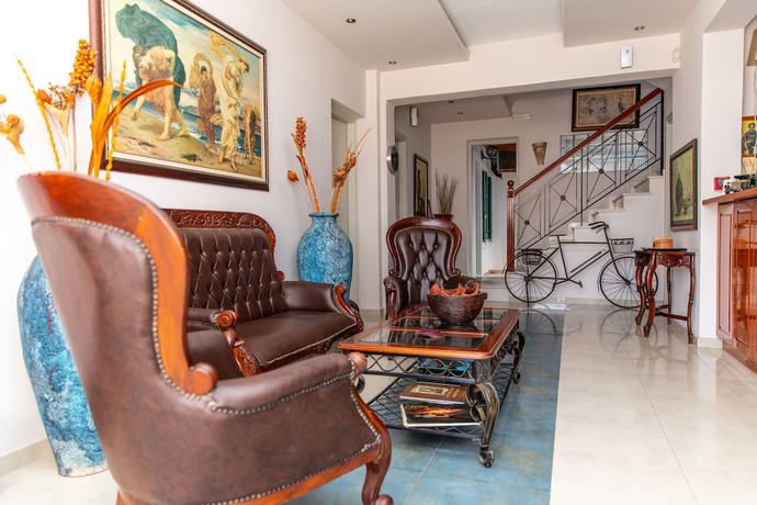 Imagen de los interiores del Hotel Palatia. Foto 19