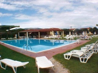 Imagen de la piscina del Hotel Palatino, Kouvalata. Foto 3