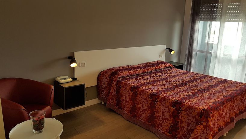 Imagen de la habitación del Hotel Palatinum. Foto 10