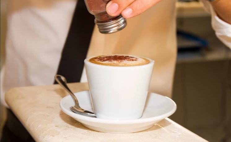 Imagen del bar/restaurante del Hotel Palau City. Foto 2