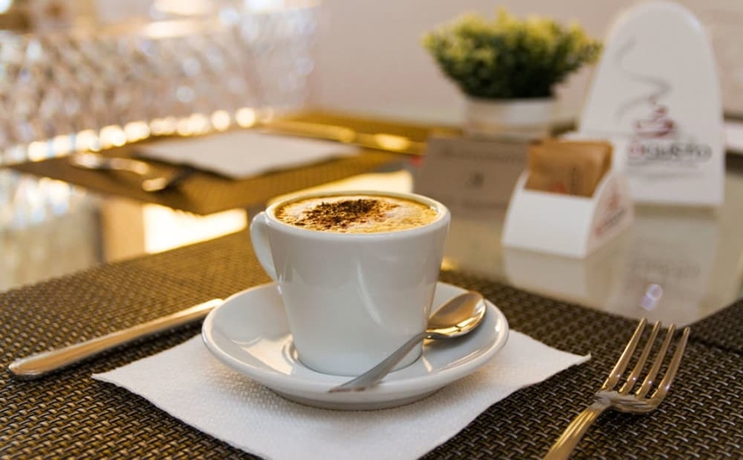 Imagen del bar/restaurante del Hotel Palau City. Foto 3