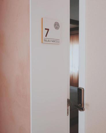 Imagen general del Hotel Palau Macelli. Foto 8