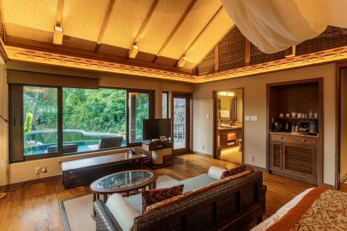 Imagen de la habitación del Hotel Palau Pacific Resort and The Pristine Villas and Bungalows. Foto 7