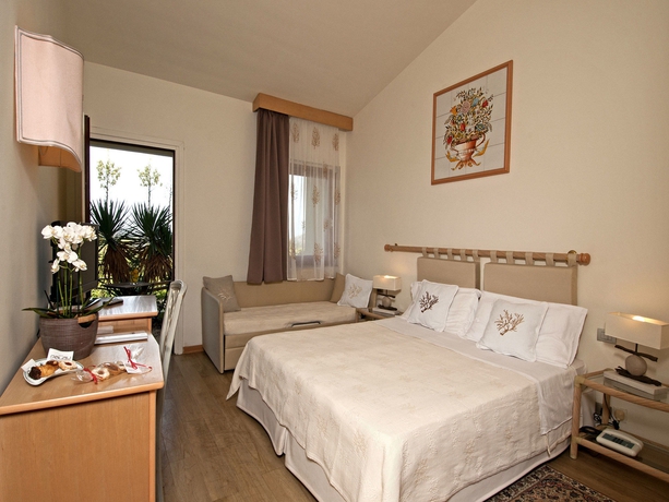 Imagen de la habitación del Hotel Palau, Palau. Foto 6