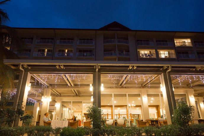 Imagen general del Hotel Palau Royal Resort, Isla De Koror. Foto 14