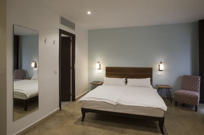 Imagen de la habitación del Hotel Palau Sa Font. Foto 7