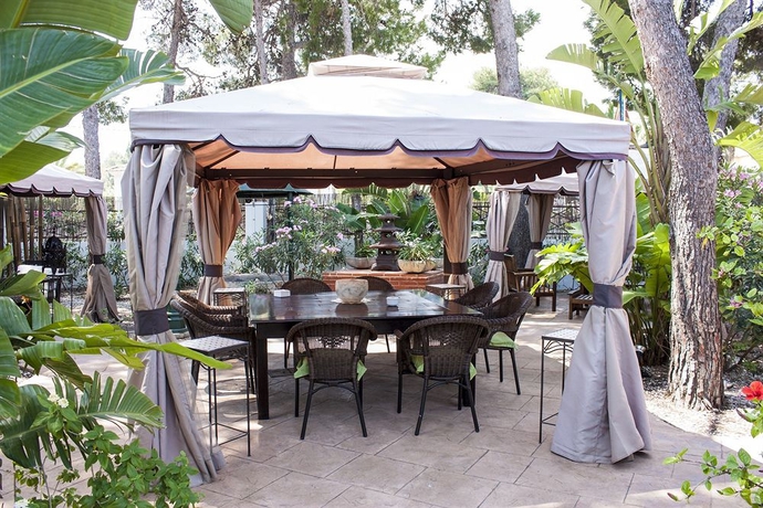 Imagen de la piscina del Hotel Palau Verd Adults Only. Foto 5