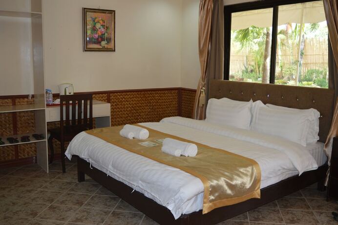 Imagen de la habitación del Hotel Palawan Seaview Resort. Foto 6