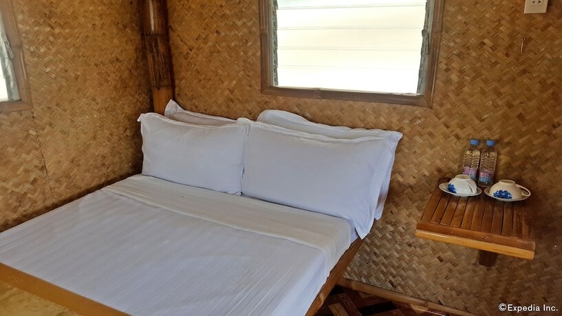 Imagen de la habitación del Hotel Palawan Seaview Resort. Foto 8