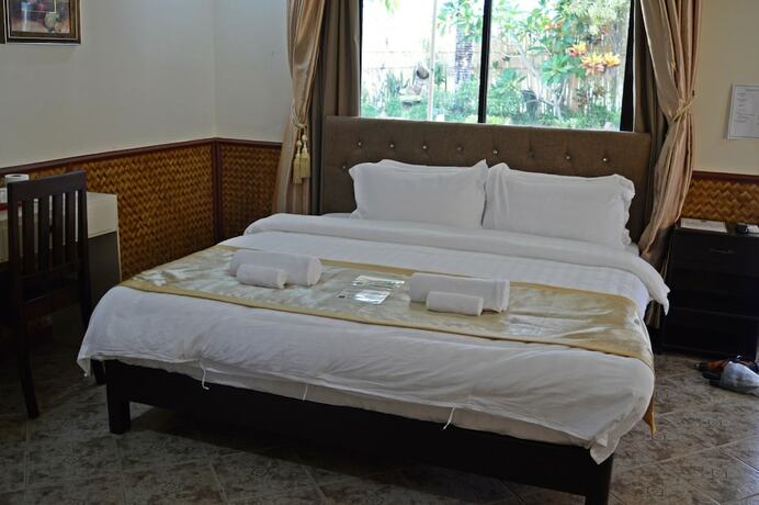 Imagen de la habitación del Hotel Palawan Seaview Resort. Foto 11