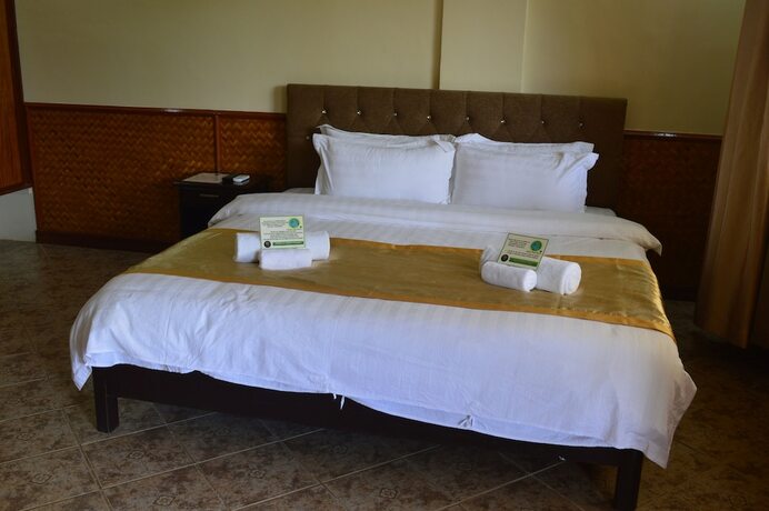 Imagen de la habitación del Hotel Palawan Seaview Resort. Foto 17