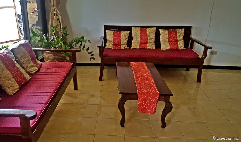 Imagen de los interiores del Hotel Palawan Seaview Resort. Foto 20