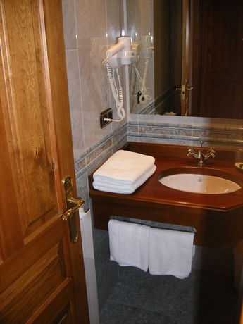 Imagen de la habitación del Hotel Palazio. Foto 8