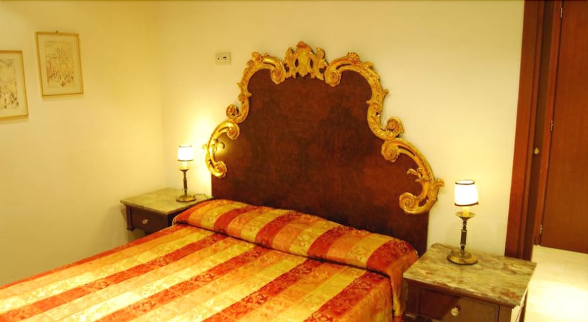 Imagen de la habitación del Hotel Palazzina Fortuny. Foto 10