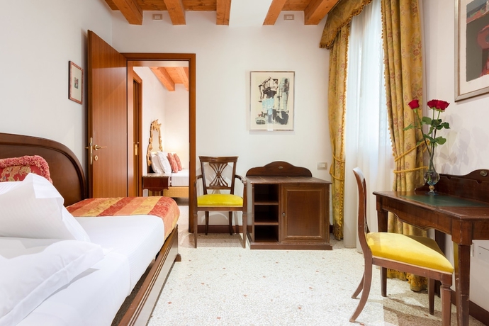 Imagen de la habitación del Hotel Palazzina Fortuny. Foto 15