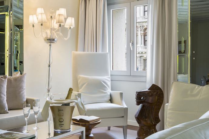 Imagen de la habitación del Hotel Palazzina Grassi. Foto 11