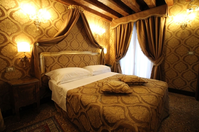 Imagen de la habitación del Hotel Palazzo Abadessa. Foto 4