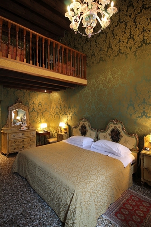 Imagen de la habitación del Hotel Palazzo Abadessa. Foto 7