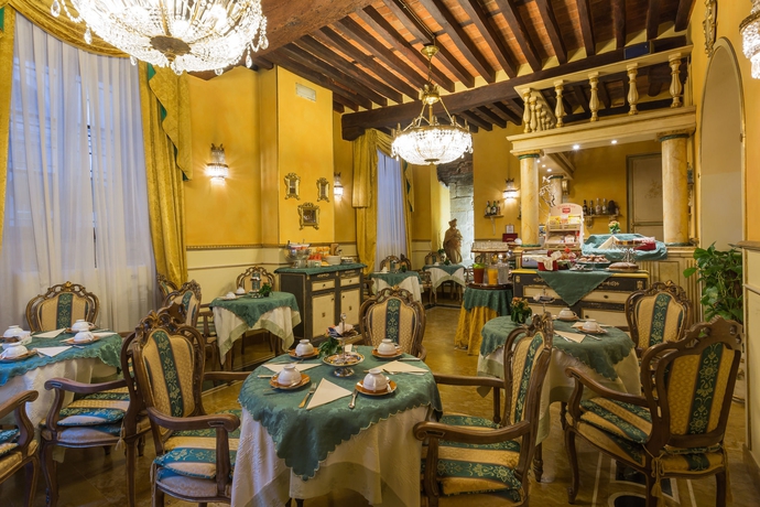 Imagen del bar/restaurante del Hotel Palazzo Alexander. Foto 6