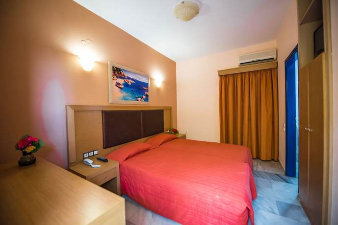 Imagen de la habitación del Hotel Palazzo, Archagelos. Foto 5