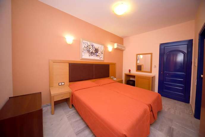 Imagen de la habitación del Hotel Palazzo, Archagelos. Foto 7