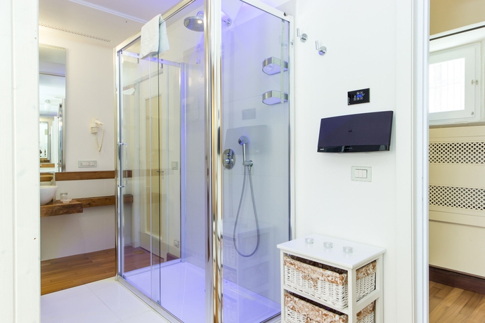 Imagen de la habitación del Hotel Palazzo Artemide. Foto 5