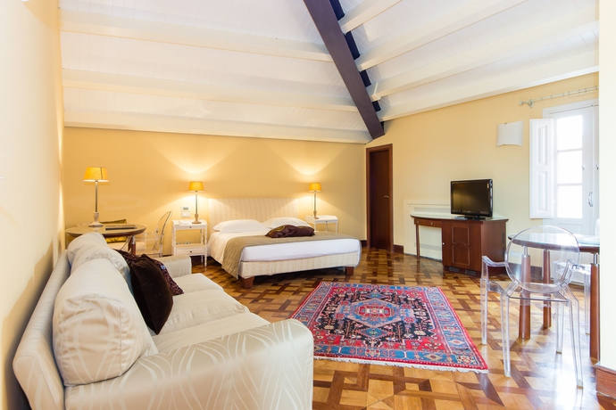 Imagen de la habitación del Hotel Palazzo Artemide. Foto 12